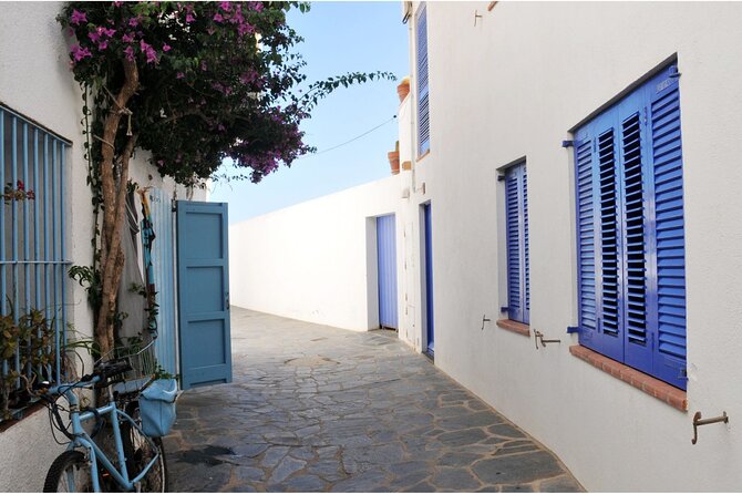 Boat Trip to Cadaqués from Roses with STOP 1:30h/2H/ in Cadaqués - Booking, weather, and timing tips