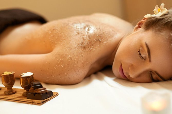 Body Scrub Exfoliation Treatment 50 min at THAI SPA MASSAGE BARCELONA - A body scrub in the heart of L’Eixample
