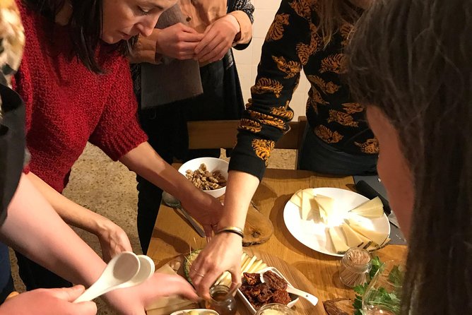 Build A Catalan Charcuterie Cheese Board & Wine Pairing (V/VG Options) - What the finished meal includes