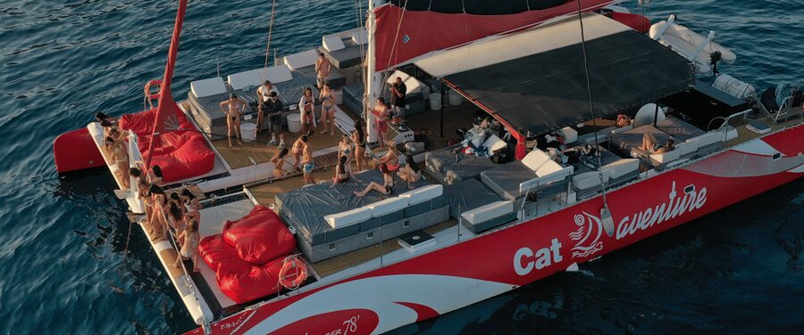 Cambrils: Catamaran Day Cruise with BBQ and Drinks - Space, service, and the mood on board
