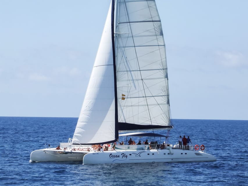 Cambrils: Costa Daurada Sail Catamaran Cruise - How busy is the catamaran?