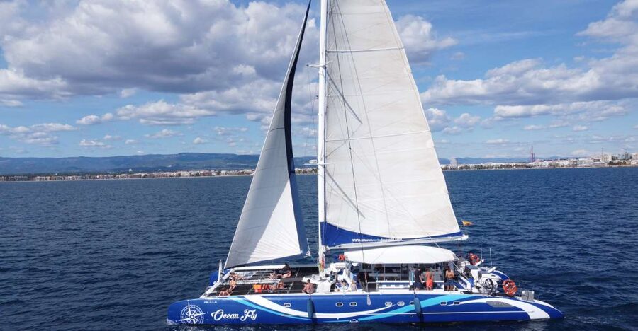Cambrils: Costa Dorada Catamaran Day Cruise with BBQ Lunch - Sailing the Costa Dorada coastline