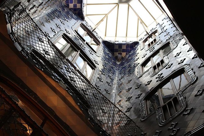 Casa Batlló: entrance tickets and smart guide - Why Casa Batlló feels unlike a normal historic house