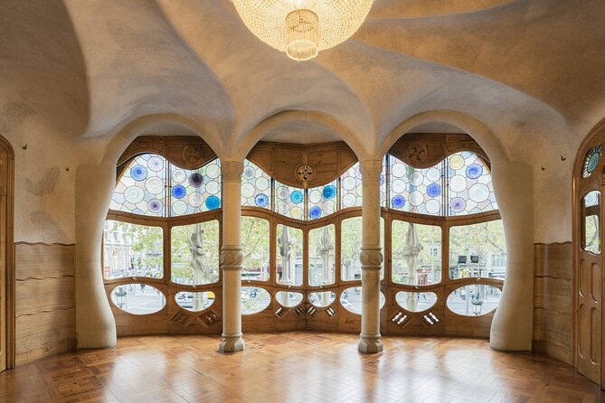 Casa Batllo Fast Track Tour with Optional White Rabbit Museum - Handling the cancellation and service risk