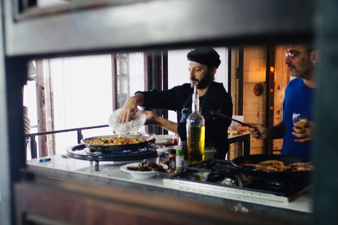 Catalan Paella Cooking Class with Small Group in Barcelona - Arriving near Park Güell