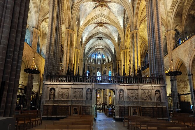 Cathedral of Barcelona Entrance Ticket - Optional Private Guide - The choir and chapter hall add value