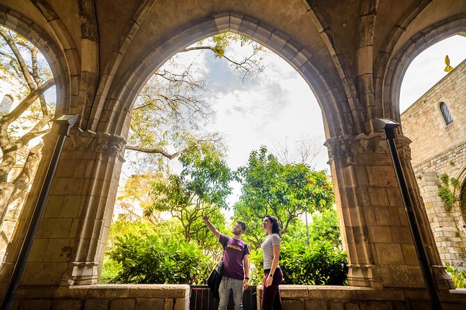 Censored Barcelona Tour - Guides who shape the experience