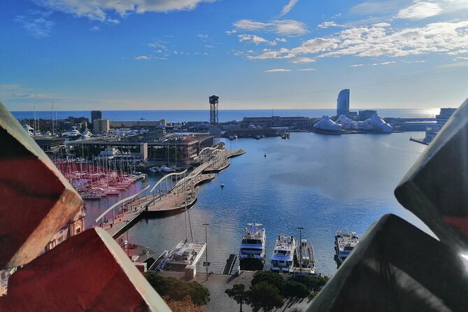 Columbus Monument Access With Barcelona Seaside Guided Tour - What the guide adds to a short route