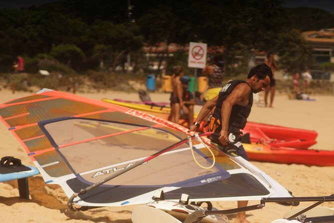 Costa Brava: 2-hours Windsurfing session - The beach briefing: learning before the water