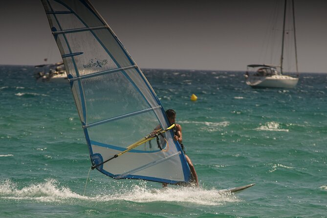 Costa Brava: 2-hours Windsurfing session - Choosing the right board and sail
