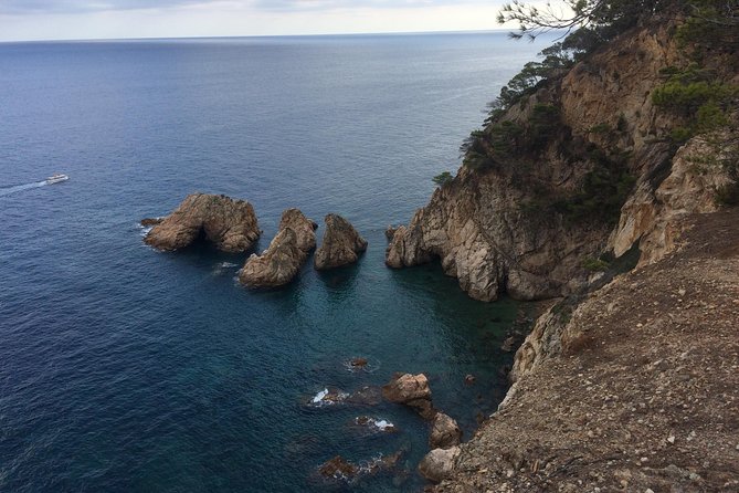 Costa Brava Scenic Hike & Tossa de Mar Small Group Tour - What to pack for the nine-hour outing