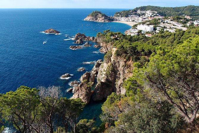 Costa Brava, Tossa de Mar Private Tour, hotel pick-up & Boat Ride - Tossa Castle and the cost of lunch