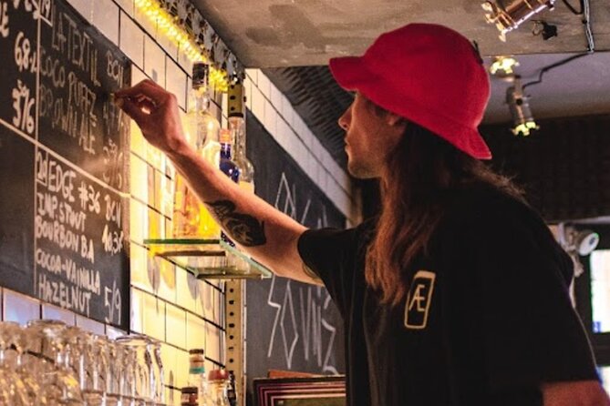 Craft Beer Tipsy Tour in Barcelona - The second bar and a complimentary craft beer