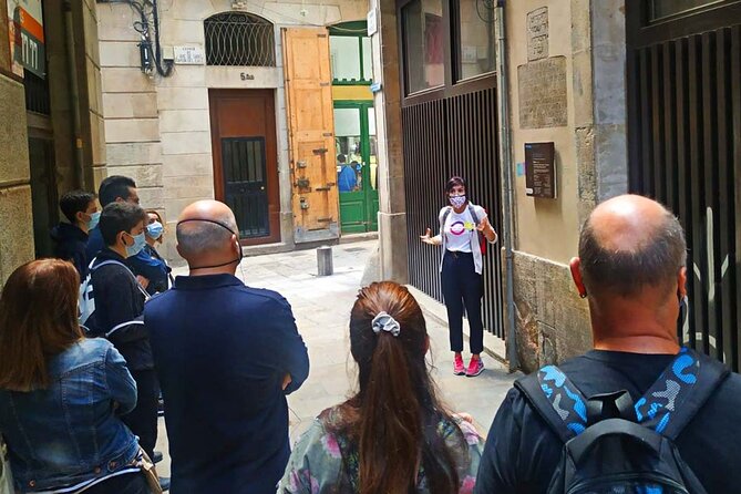 Crimes the tour through the Dark Side of Barcelona - Plaça George Orwell and the Spanish Civil War