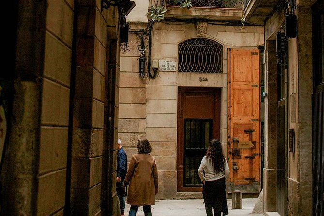 Crimes the tour through the Dark Side of Barcelona - Plaça de l’Àngel and public executions