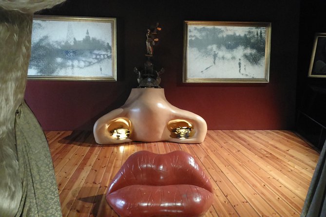Dalí 2 Museums, Figueres and House of Portlligat small group from Girona - Is $179.01 plus museum admission good value?