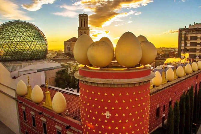 Dali Museum & Cadaques Small Group Tour with Hotel pick-up - Dalí Joyas and the artist as designer