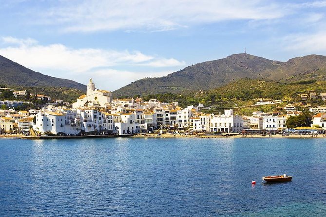 Dalí & Wine | Premium Private Tour with Coastal or Girona Add-On - Girona as the more urban alternative