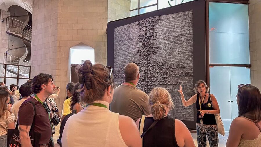 Early Access to Sagrada Familia w/ Optional Tower Access - Clothing, bags, and other details to handle before you go