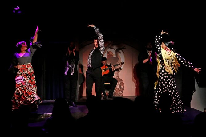El Duende Flamenco Show with drink option at La Rambla Barcelona - The included drink and what it adds