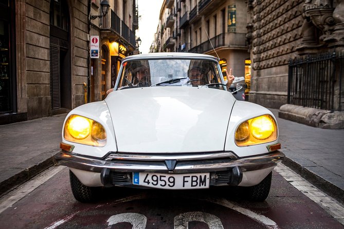 Elevate Your Photography - Barcelona Private Tour & Workshop - Plaça Reial: architecture with room to compose