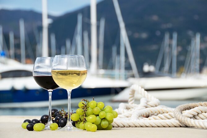 Exclusive Yacht Rental in Barcelona - Sunset music from Moll de la Marina