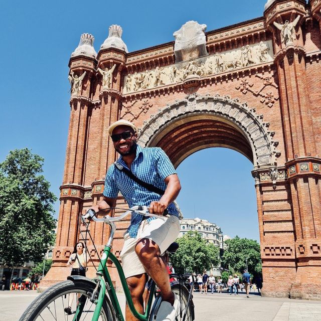 Explore Barcelona by Bike & Photo Shooting - Casa Batlló and Barcelona’s Modernisme