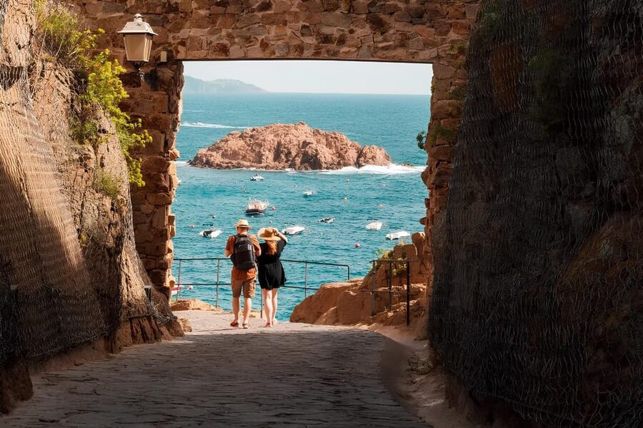 Explore Costa Brava & Tossa de Mar: Trails, snorkel & meal - A Catalan meal with time to slow down