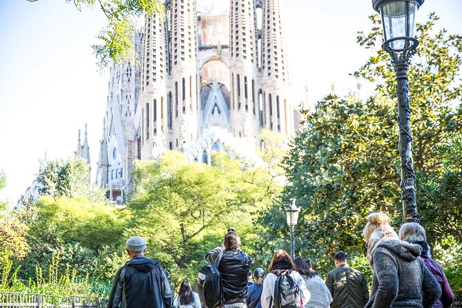 Fast Track Sagrada Familia & Park Guell the best of Gaudí - What happens at the end, and what Casa Batlló means