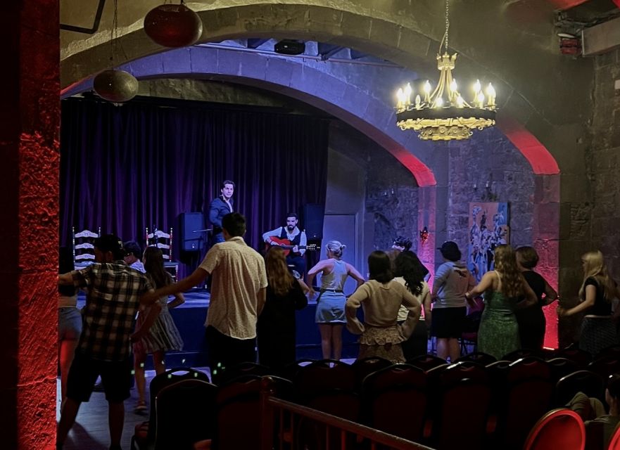 Flamenco Experience (30 minute masterclass) - Join in, or watch from the side