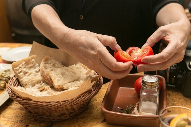 Food and Market Tapas Tour - A traditional finish at Bodega del Born