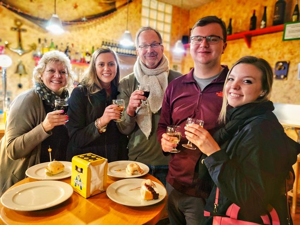 Food & Drink Private Tour of Barcelona in Traditional Taverns - Guides make the biggest difference
