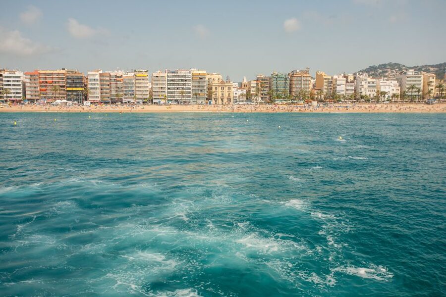 From Barcelona: Costa Brava Day Tour with Boat Trip - Should you book the Lloret and Tossa boat tour?