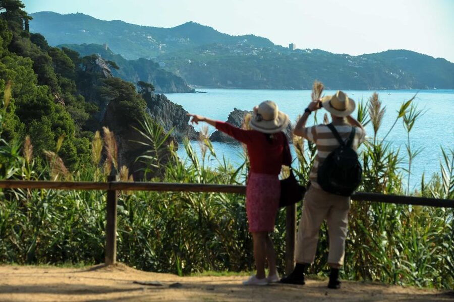 From Barcelona: Costa Brava Day Tour with Lunch - Price, timing, and useful preparation