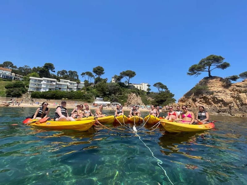 From Barcelona: Costa Brava Kayak & Snorkel Tour with Picnic - Getting set up at Platja d’Aro