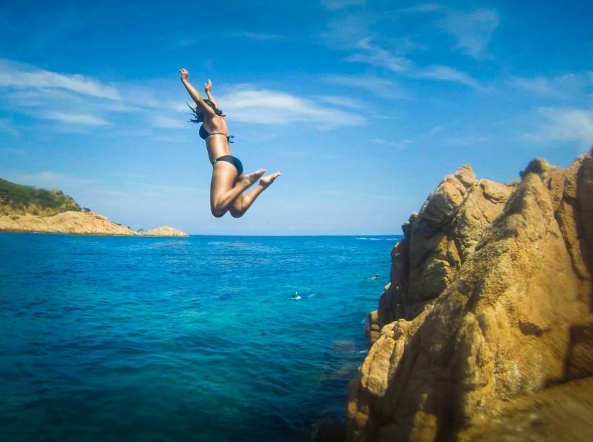 From Barcelona: Costa Brava Trails, Snorkeling & Cliff Jump - Timing, group size, and the return to Barcelona