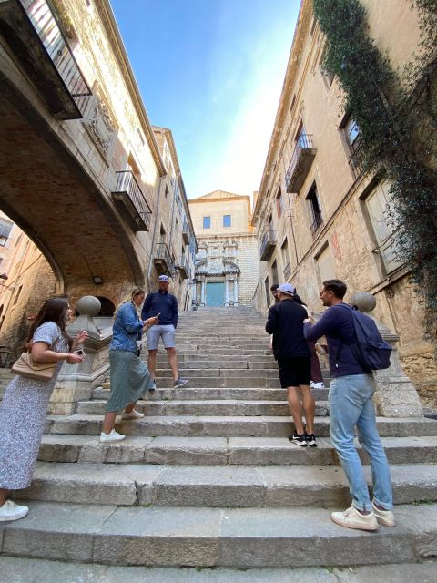 From Barcelona: Day Trip to France with Girona Visit - Crossing into France and reaching Collioure