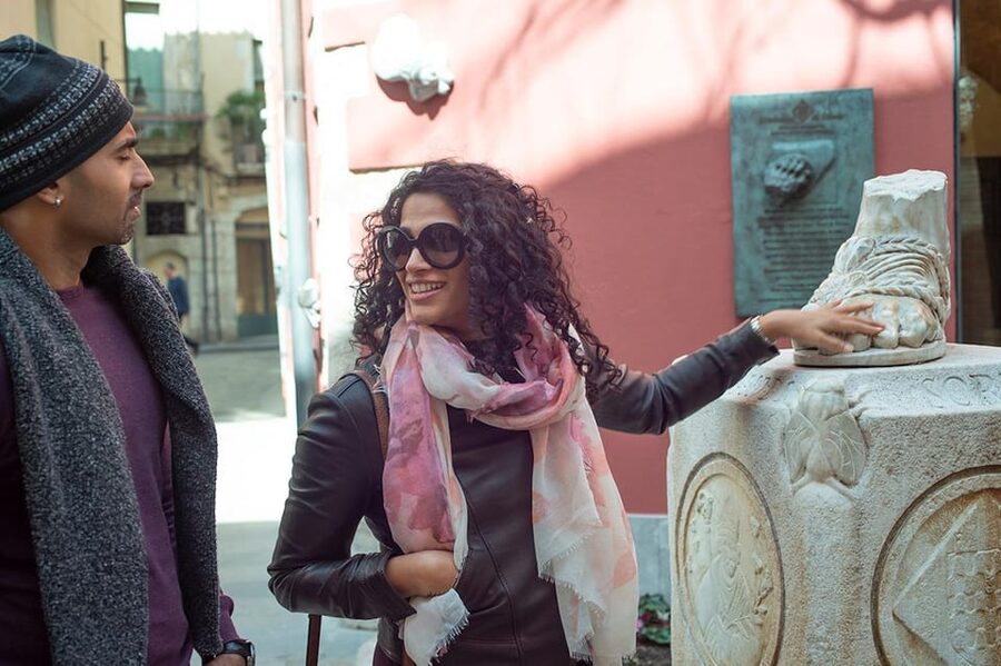 From Barcelona: Girona & Costa Brava Game of Thrones Tour - The Jewish quarter and the Onyar’s bright houses