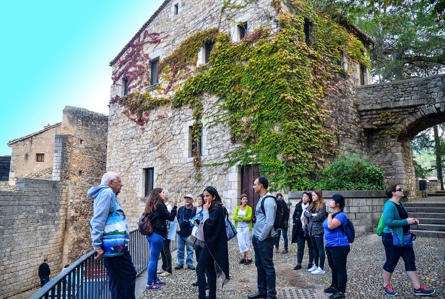 From Barcelona: Girona, Game of Thrones Tour - From Barcelona Nord Station to Girona