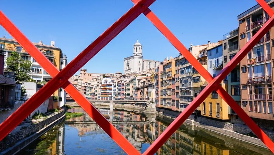 From Barcelona: Girona Guided Tour & Dalí Museum in Figueres - Why This Barcelona Day Trip Works