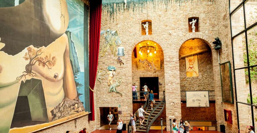 From Barcelona: Girona Guided Tour & Dalí Museum in Figueres - Walking Girona’s Roman and Medieval Core