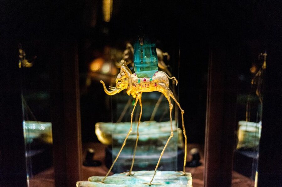 From Barcelona: Girona Guided Tour & Dalí Museum in Figueres - The Dalí Jewels Exhibition