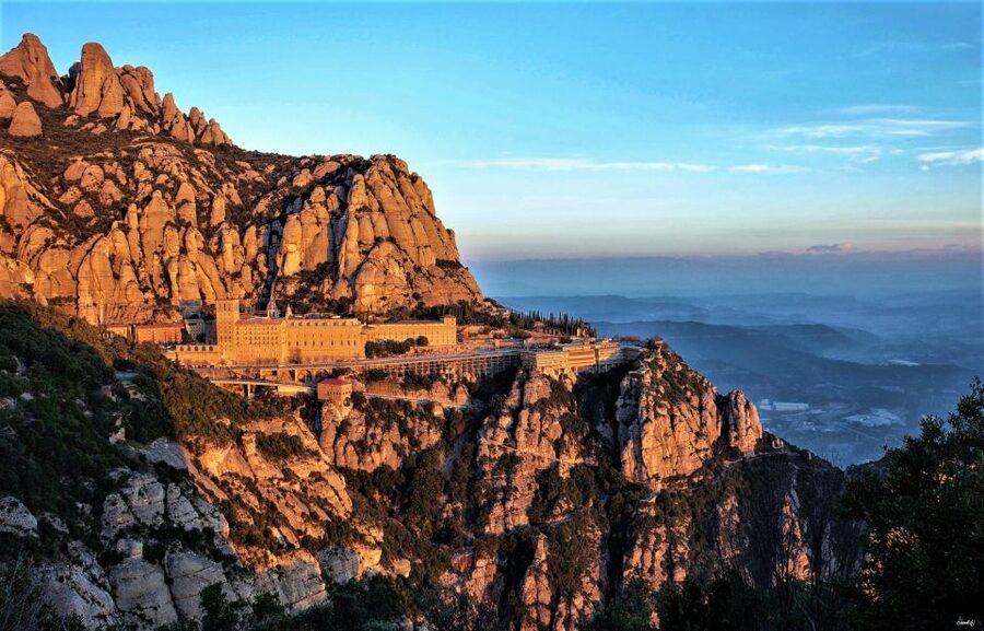 From Barcelona: Montserrat Monastery, Easy Hike, Cable Car - Exploring the monastery and its 15th-century cloister