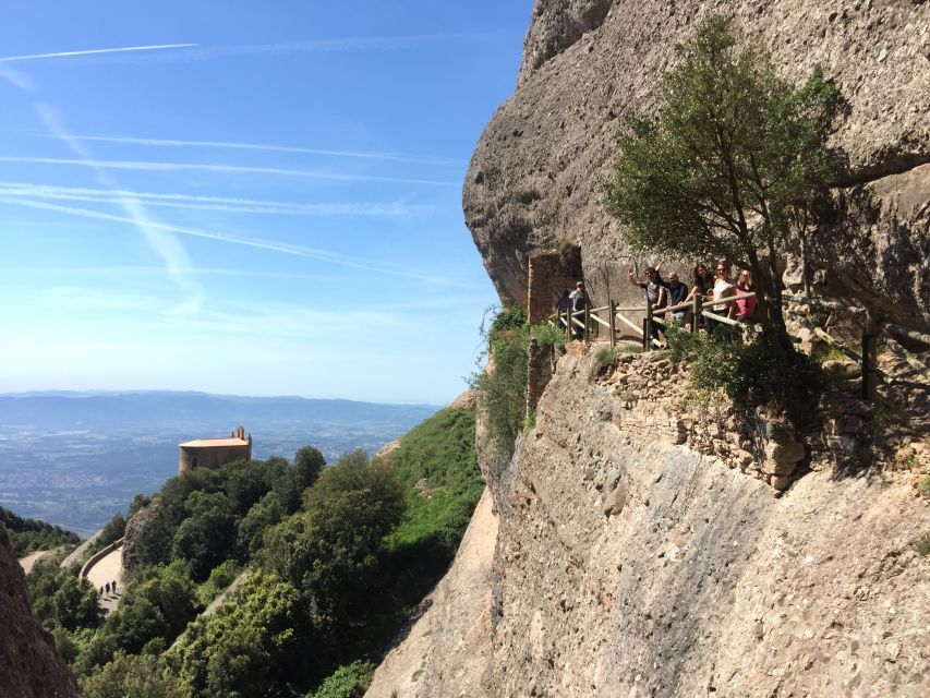From Barcelona: Montserrat Monastery & Scenic Mountain Hike - Free time around the market