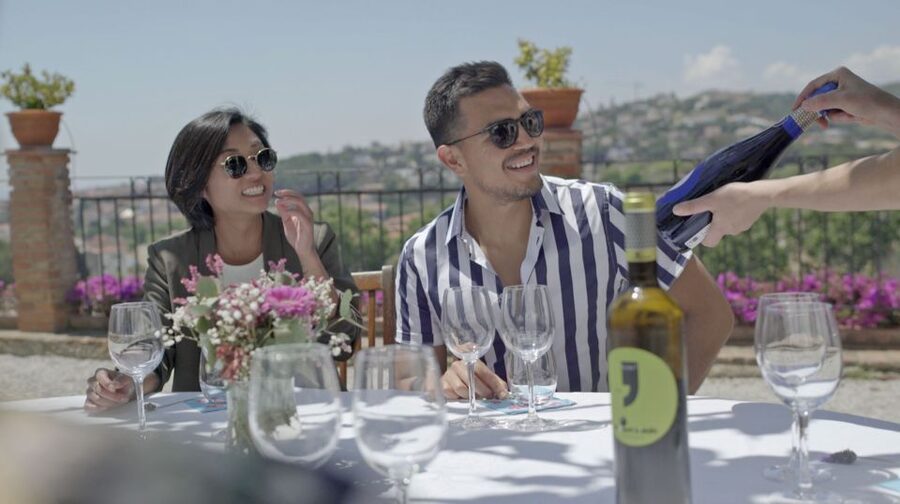 From Barcelona: Private Alella Wine Tour by Electric Bike - The picnic is more than a snack break
