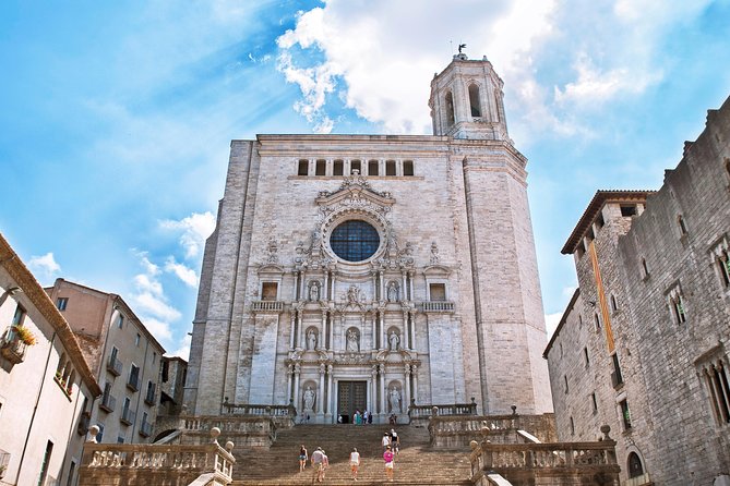 From Barcelona: Private Girona and Figueres with Dali Museum Tour - Walking Girona’s Old Town and Jewish Quarter