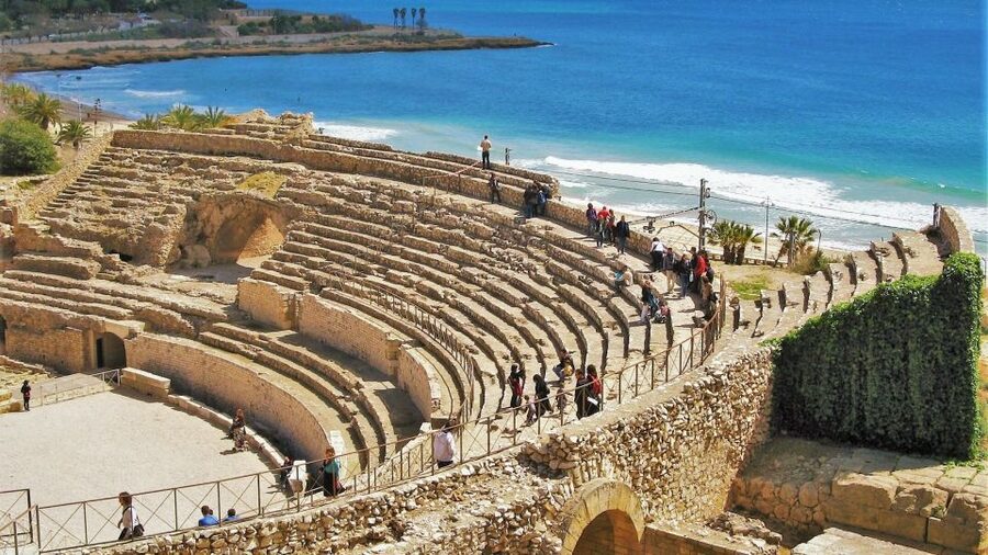 From Barcelona: Private Half-Day Tarragona Tour with Pickup - Roman walls, circus, and Forum in the old city