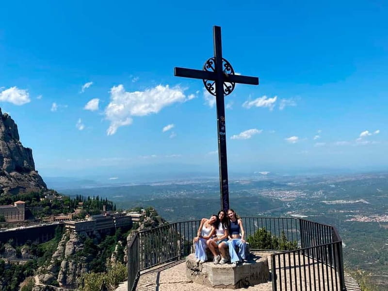 From Barcelona: Private Montserrat Guided Tour - Inside the Basilica and meeting La Moreneta