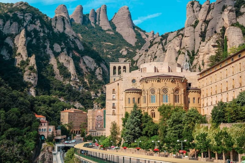 From Barcelona: Private Montserrat Guided Tour - What the private format is really worth