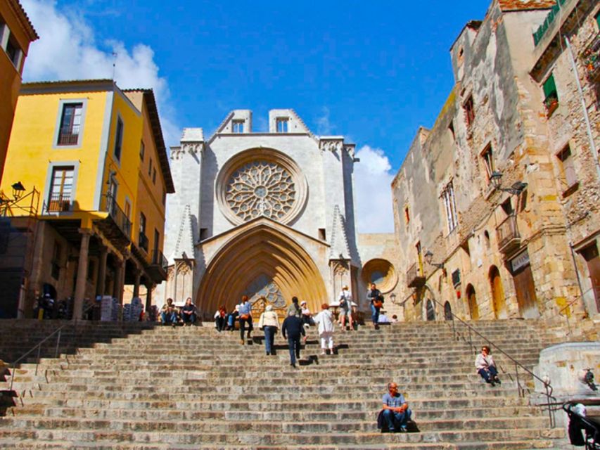 From Barcelona: Tarragona & Sitges Full Day Tour with Pickup - San Sebastián Beach and the best use of free time
